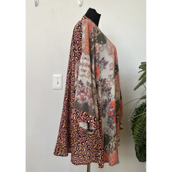 ARATTA Silent Journey Mixed Patterns KIMONO Abstract Boho Animal Print Top S/M - Picture 3 of 6